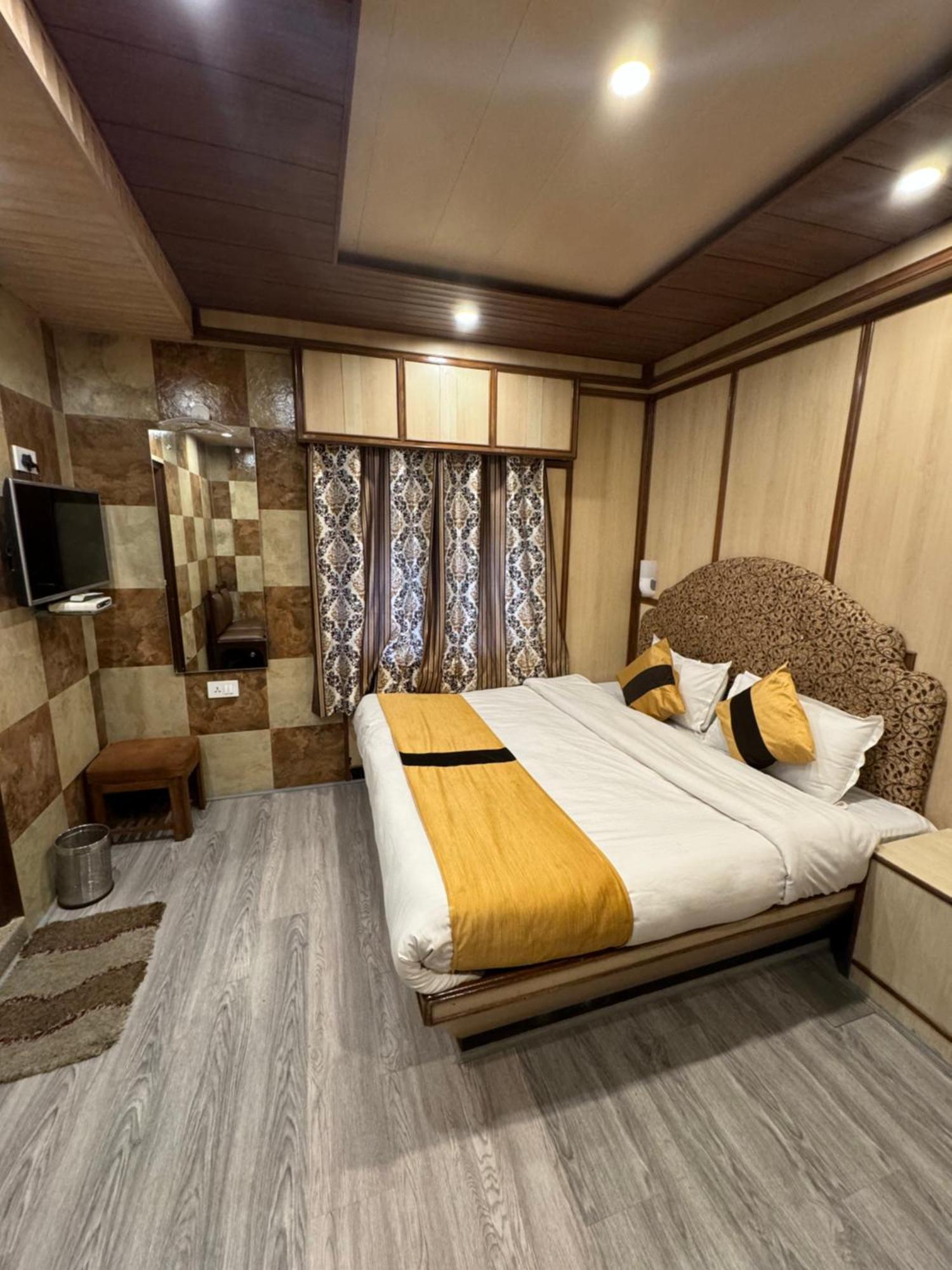 שימלה Hotel Victory Since 1979 מראה חיצוני תמונה
